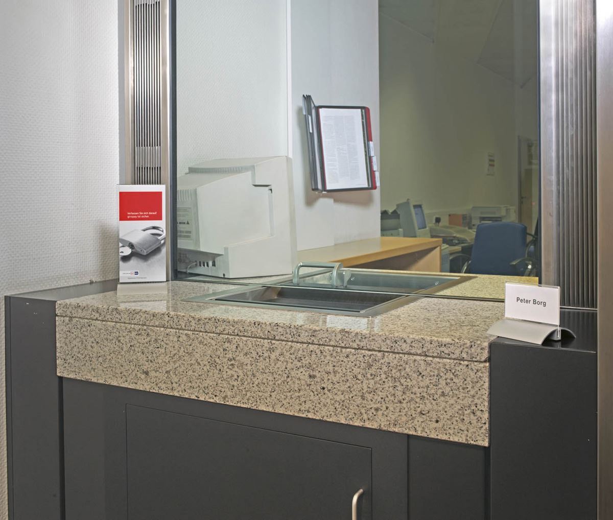 Durable SHERPA WALL 10 Display Panel Document Split Flap Index | A4 Colour Coded