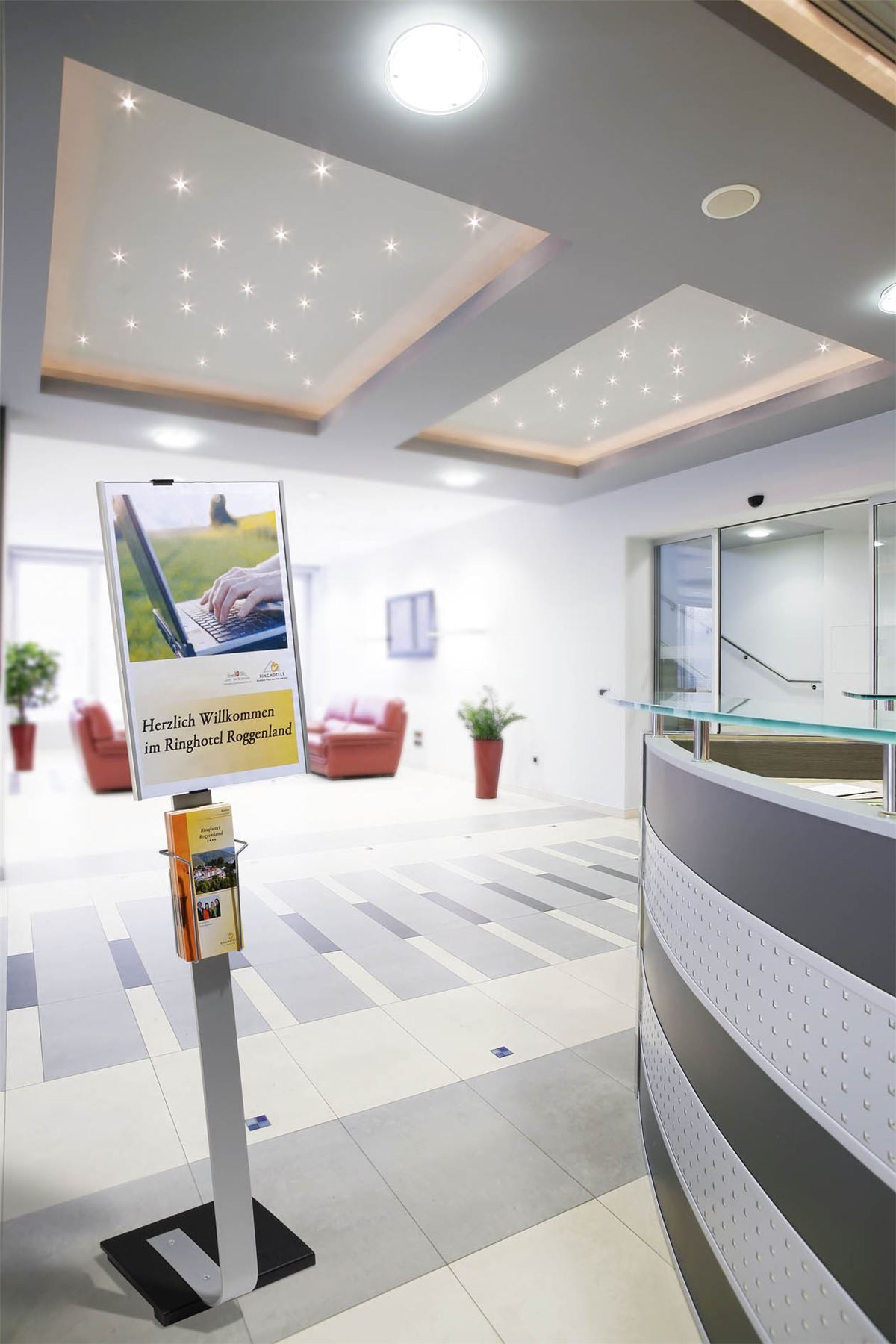 Durable INFO SIGN Aluminium Display Panel Info Floor Stand A3 | 1.25m | Silver