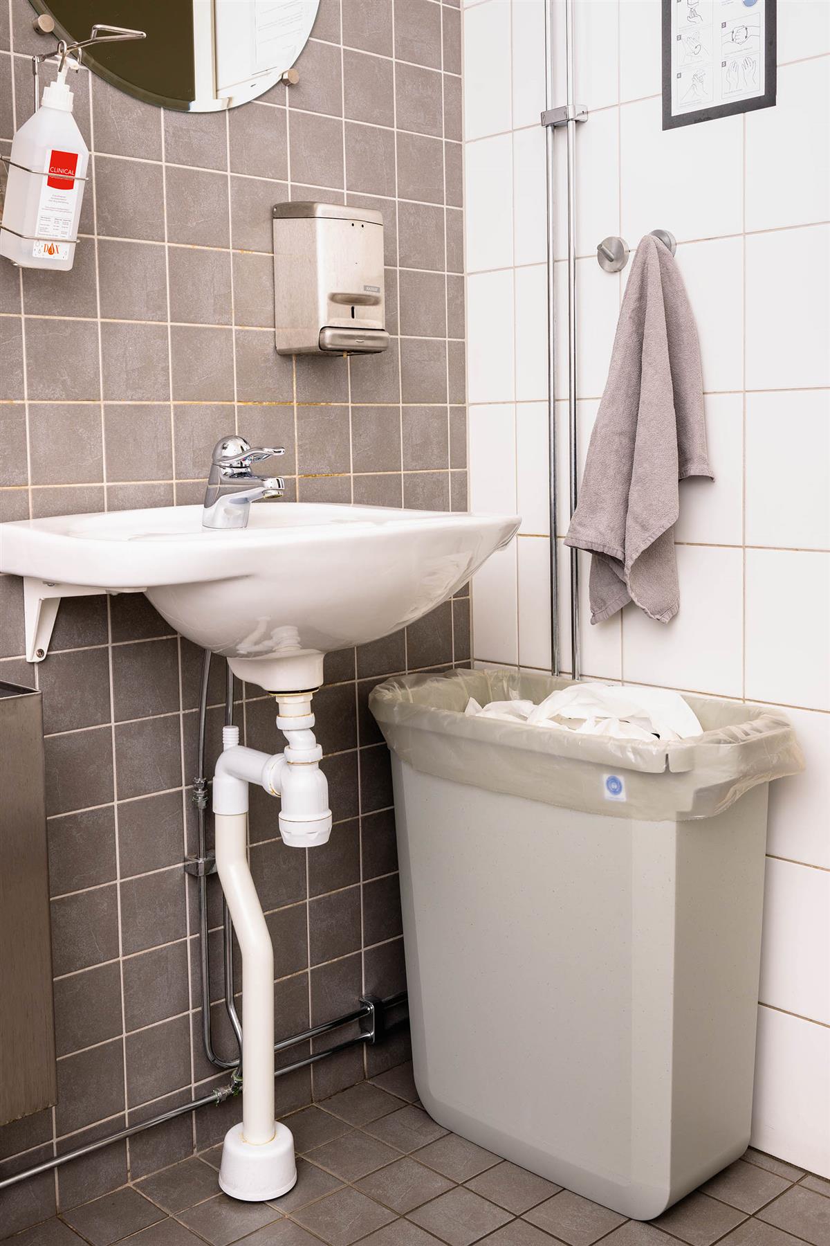 Durable ECO 110L Bin Bags | 100% Recycled Bin Liners | Fits 60L Bins | 25 Pack