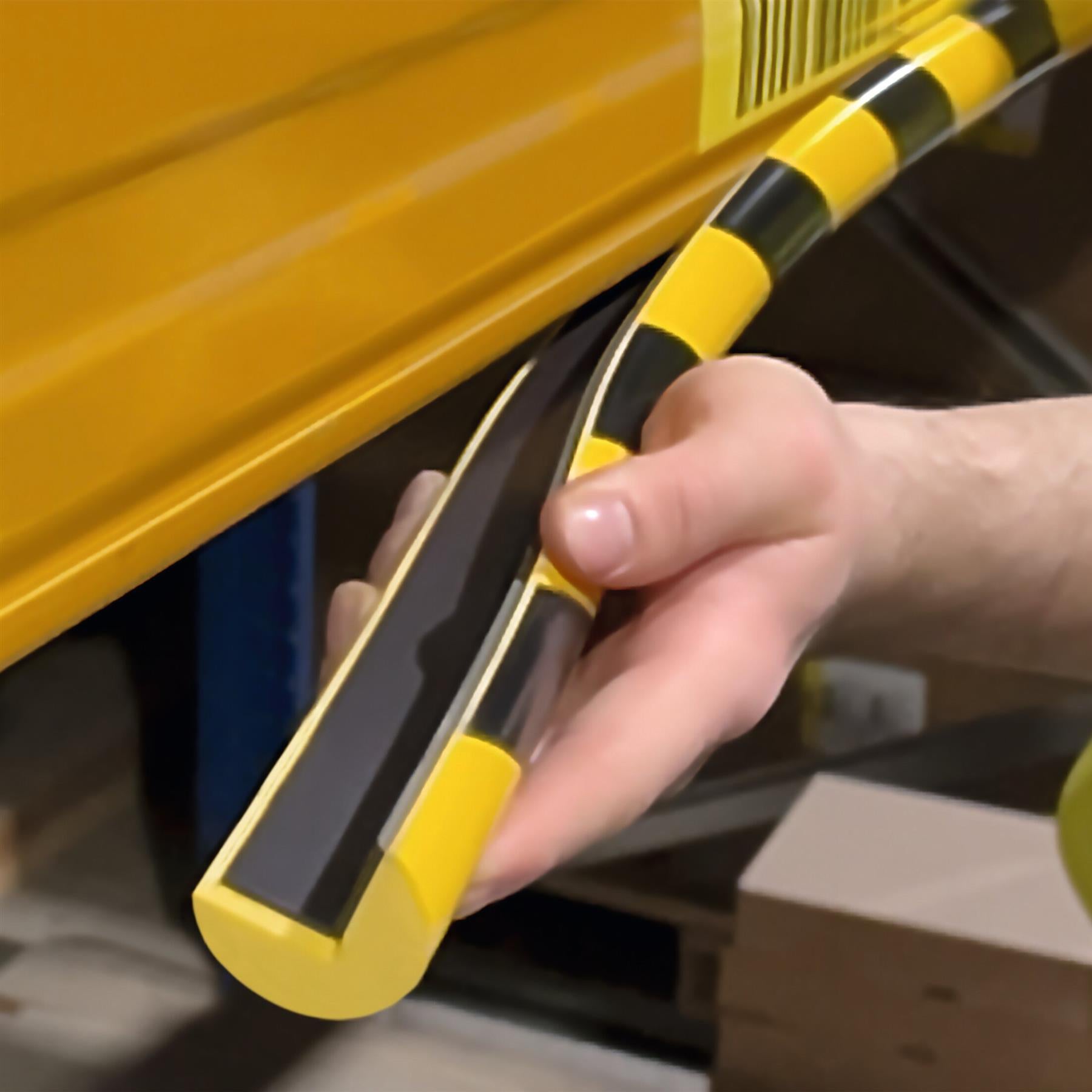 Durable Magnetic Corner Protection Profile C25R | High-Impact Edge Protection 1M
