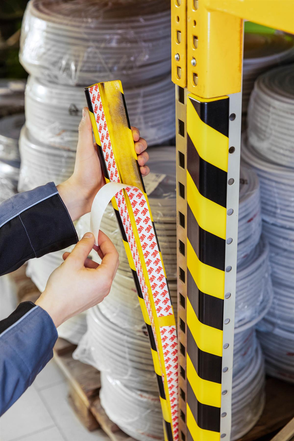 Durable Adhesive Warning Corner Impact Protection Profiles C35 | 1 Metre