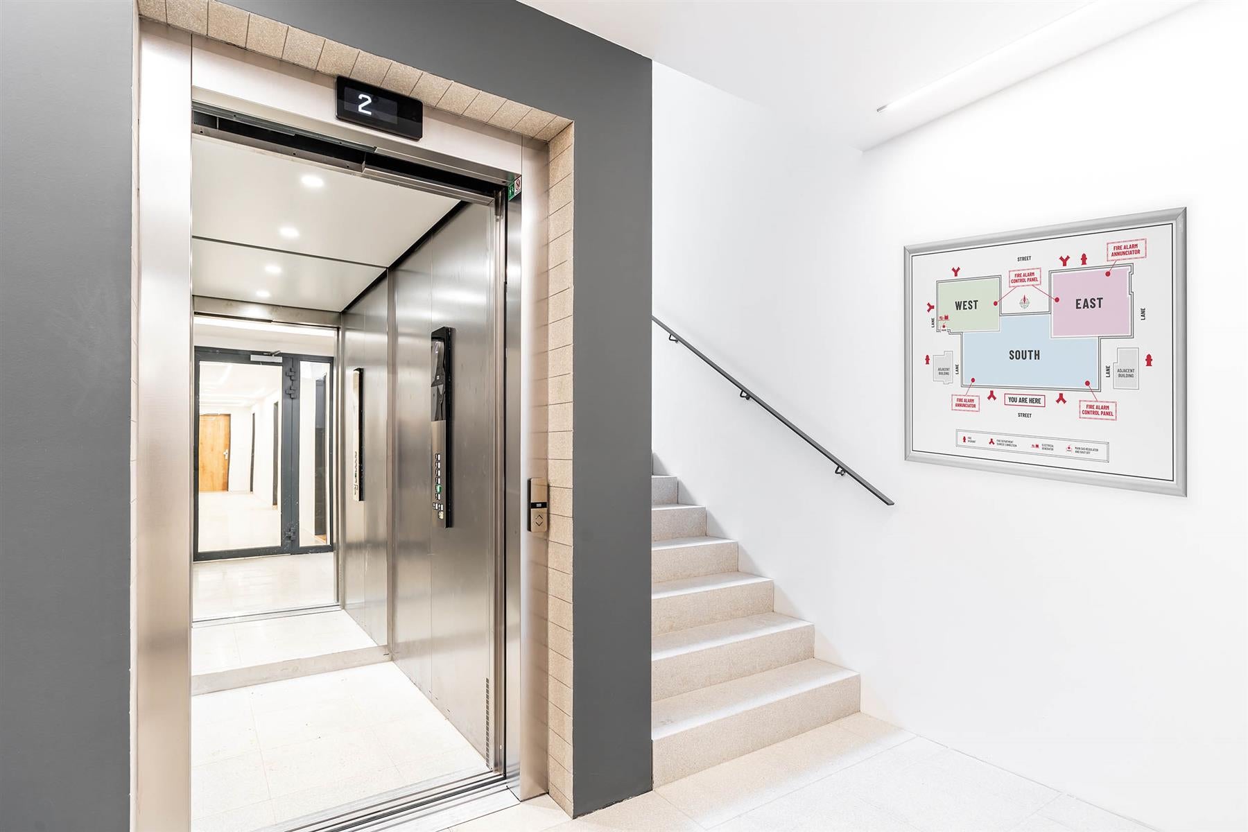 Durable Aluminium Snap Frame Retail Clip Poster Holder Notice Board | A1