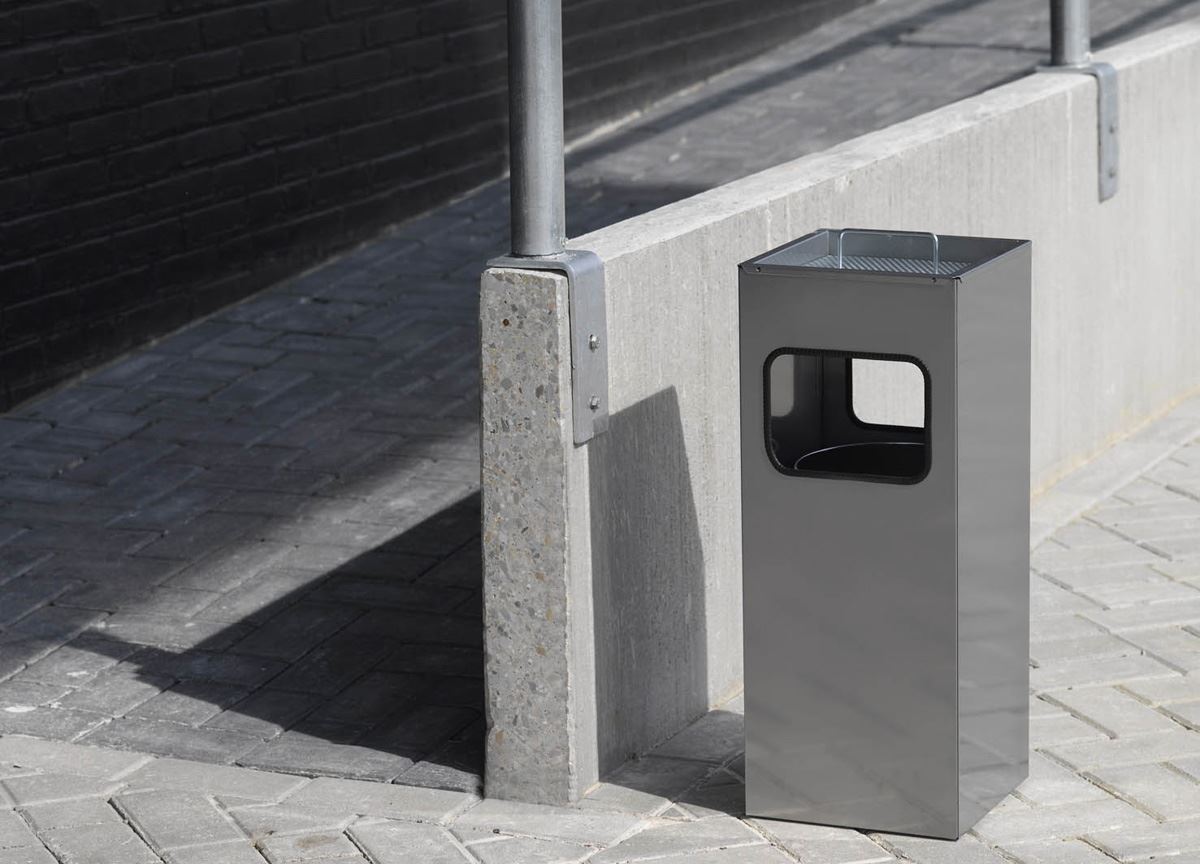 Durable Square Metal Waste Bin with Integrated Sand Ashtray | 17L | Silver