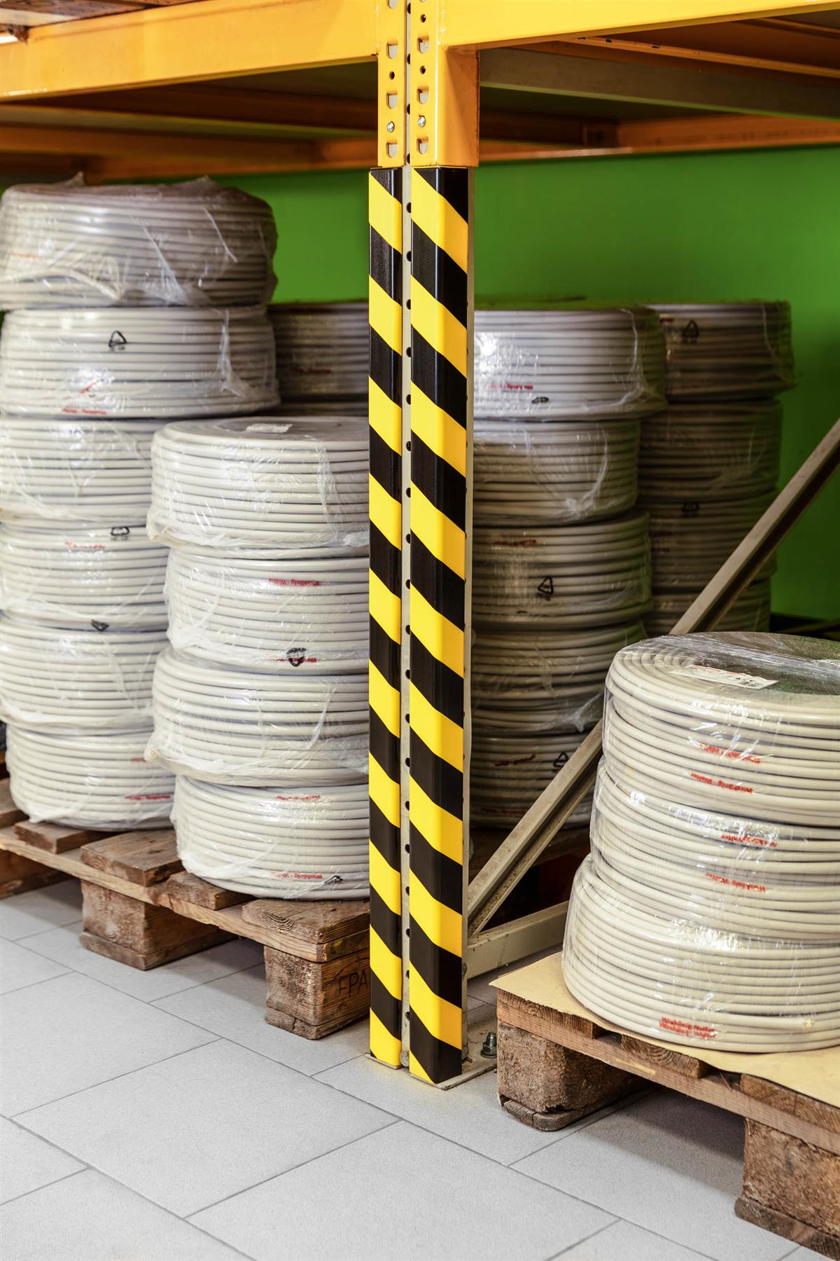 Durable Adhesive Warning Corner Impact Protection Profiles C35 | 1 Metre