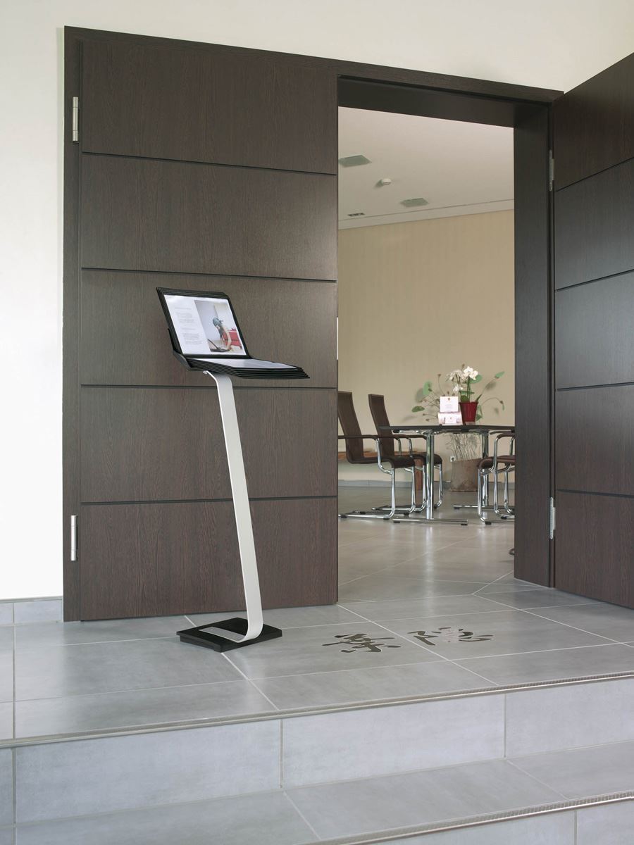 Durable SHERPA Pro 10 Aluminium Display Panel Floor Stand | A4 | Sliver